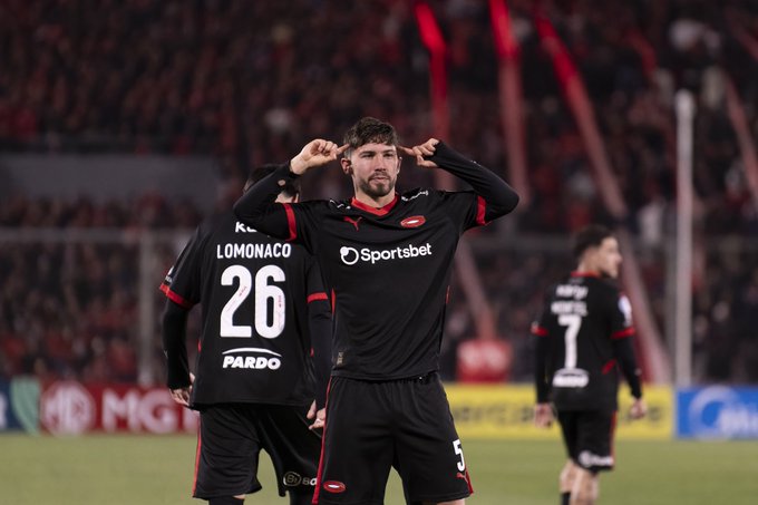 Independiente sigue en carrera