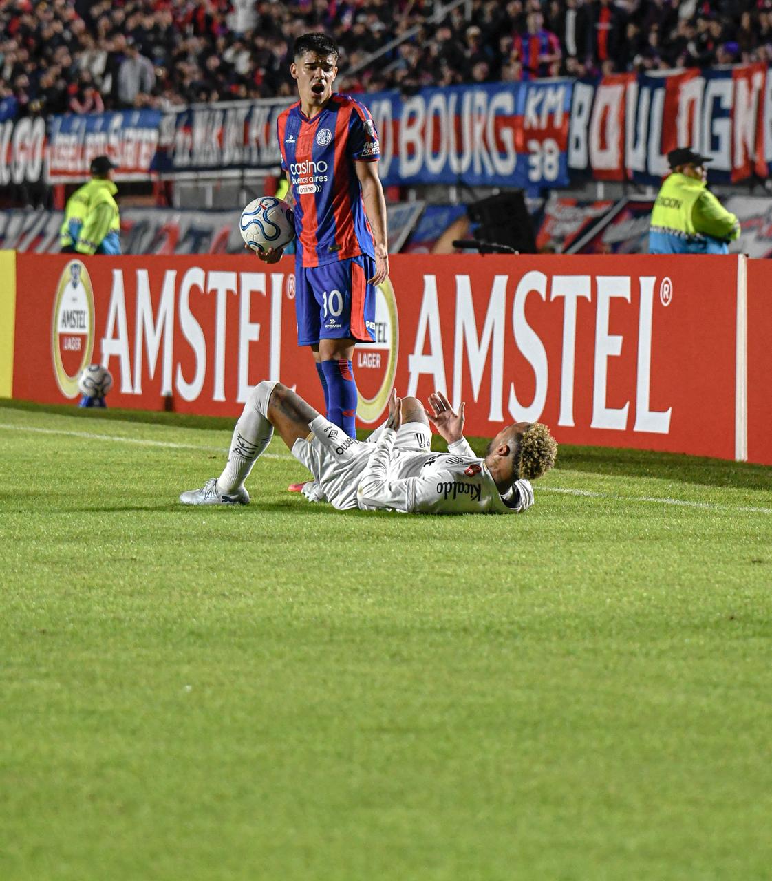 San Lorenzo 1 v 1 Santos. Neymar conoció el Nuevo Gasómetro. Foto: Martín Leiva