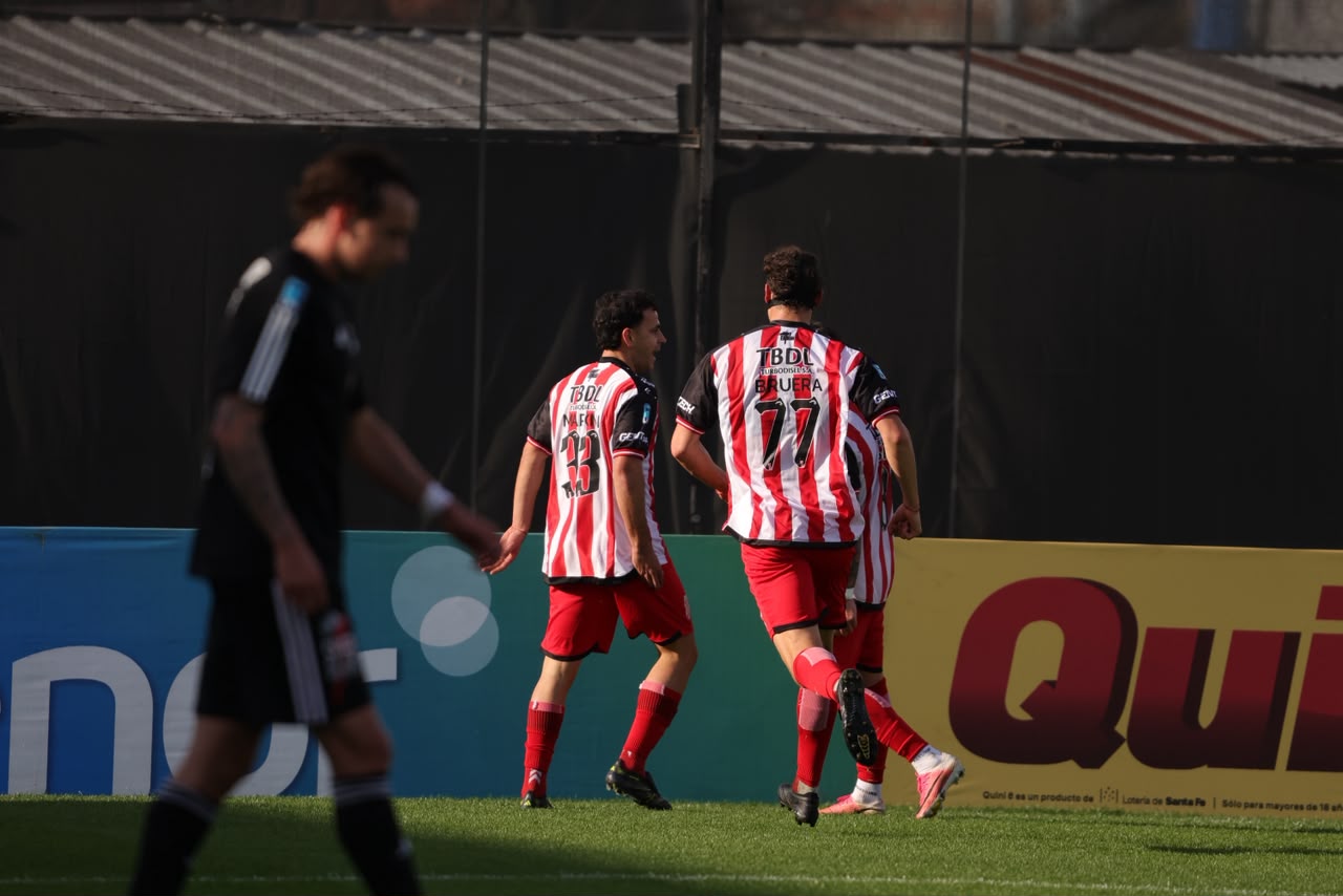 Barracas ganó un clásico más en el Laza. Foto: Prensa Barracas